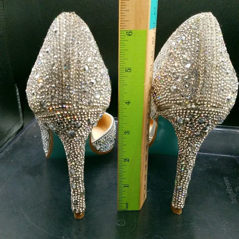 Betsey Johnson Shary Silver Rhinestone Pumps Size 7.5M - Great Pre-Owned - Picture 5 of 16